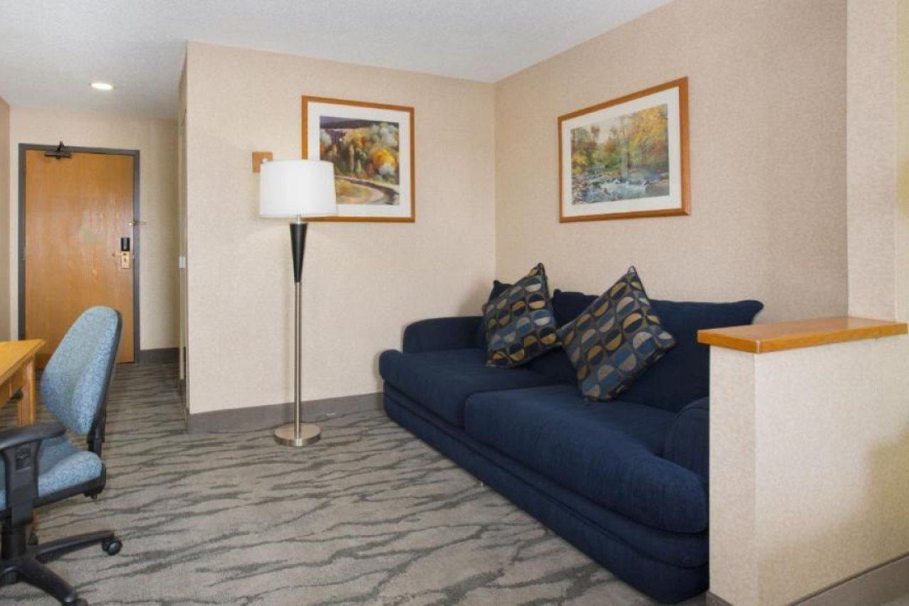 Baymont By Wyndham Thornton Hotel Luaran gambar
