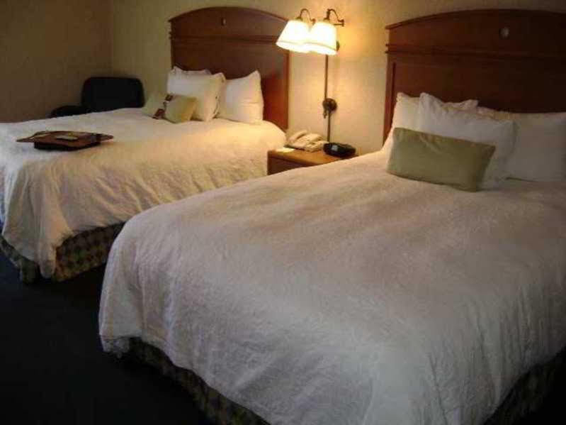 Baymont By Wyndham Thornton Hotel Luaran gambar