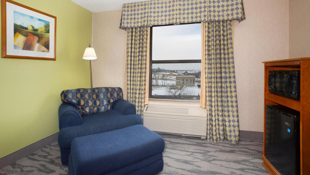 Baymont By Wyndham Thornton Hotel Luaran gambar