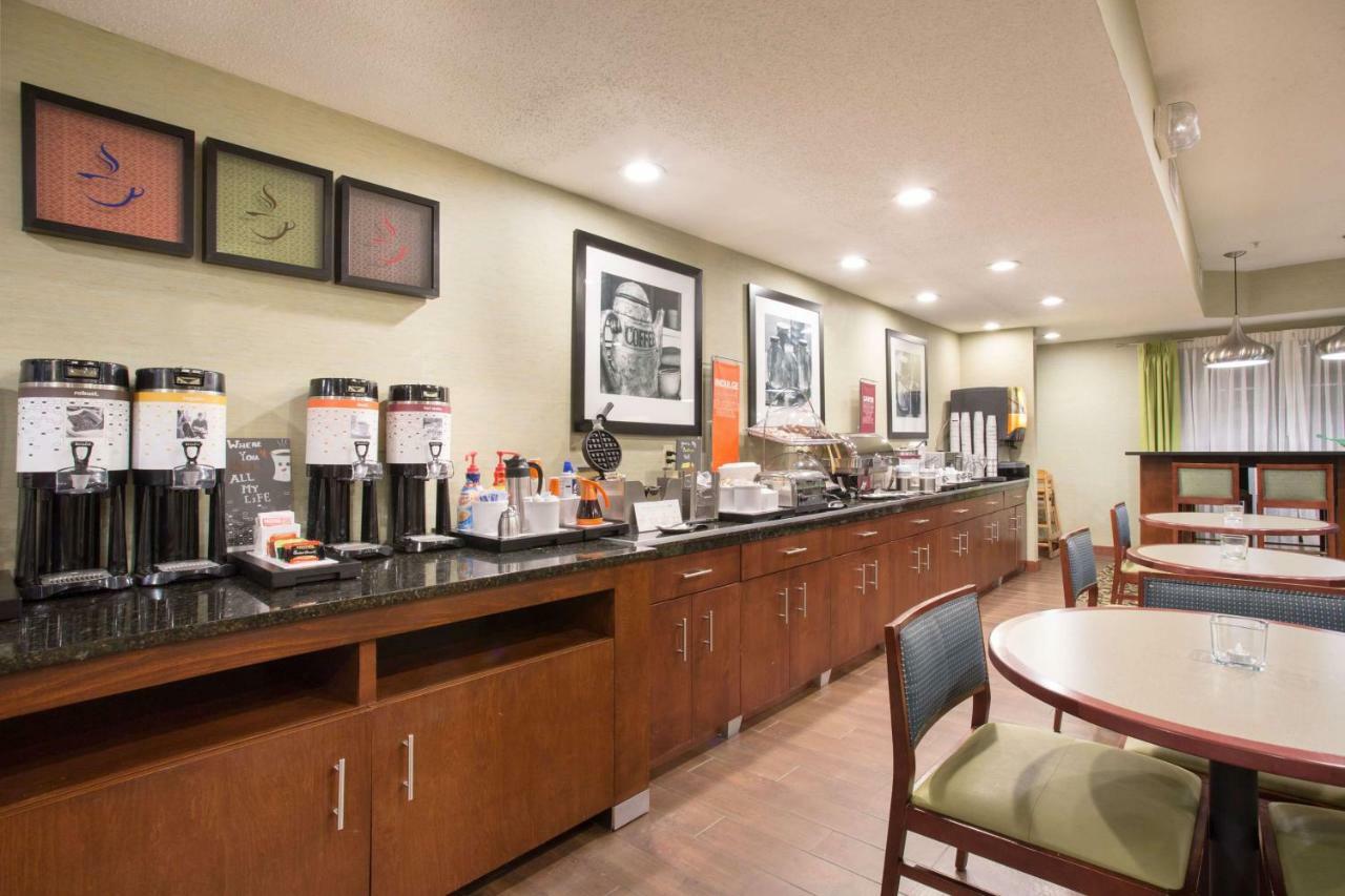 Baymont By Wyndham Thornton Hotel Luaran gambar